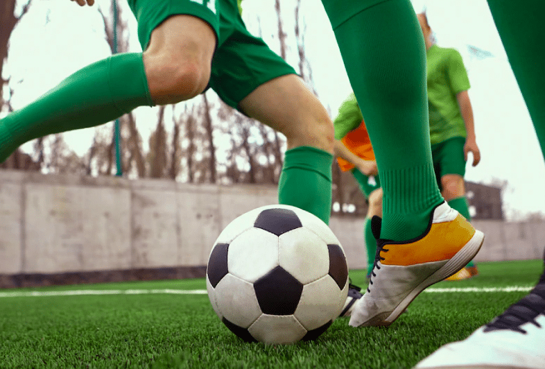 วิธีเตะบอลให้แรง